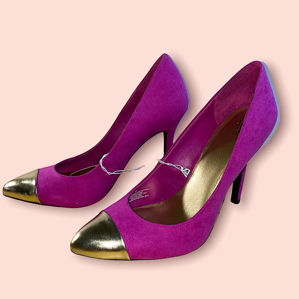 Pink and gold heel